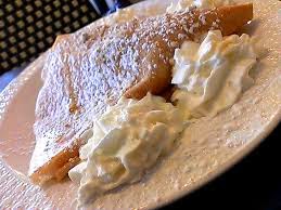 http://www.urbanspoon.com/rph/7/1529509/1204971/washington-dc-point-chaud-cafe-and-crepes-nutella-honey-and-banana-crepes-photo