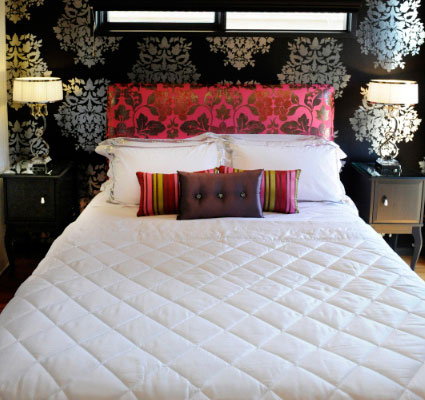 DORMITORIO CON GLAMOUR Y BAJO PRESUPUESTO via www.dormitorios.blogspot.com