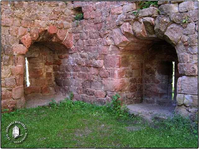 OTTROTT (67) - Château du Birkenfels