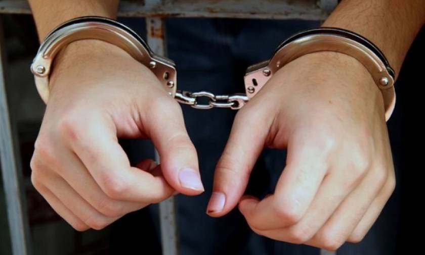 Χειροπέδες με 3 νέες συλλήψεις της ΕΛ.ΑΣ. για ναρκωτικά στην Καλαμάτα