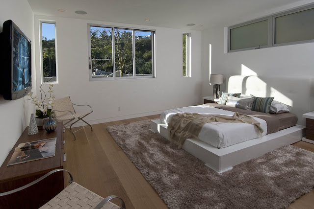 Picture of modern bedroom