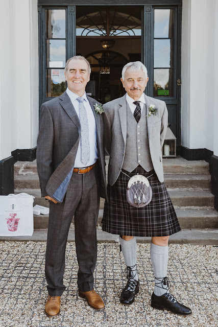 A cute civil ceremony at Brooks Country House in Herefordshire | byGarazi | Birmingham Wedding Photographer 