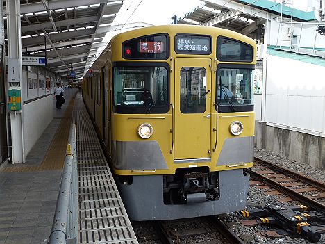 西武新宿線　急行　拝島・西武遊園地行き　2000系