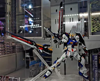 GUNDAM SIDE-F : Gundam Park Fukuoka - Mitsui Shopping Park LaLaport Fukuoka