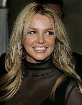 britney spears 2011, bella y con dinero