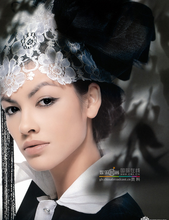 Asia Top 10 Mixed Beauty - Rosemary Vandenbrouc