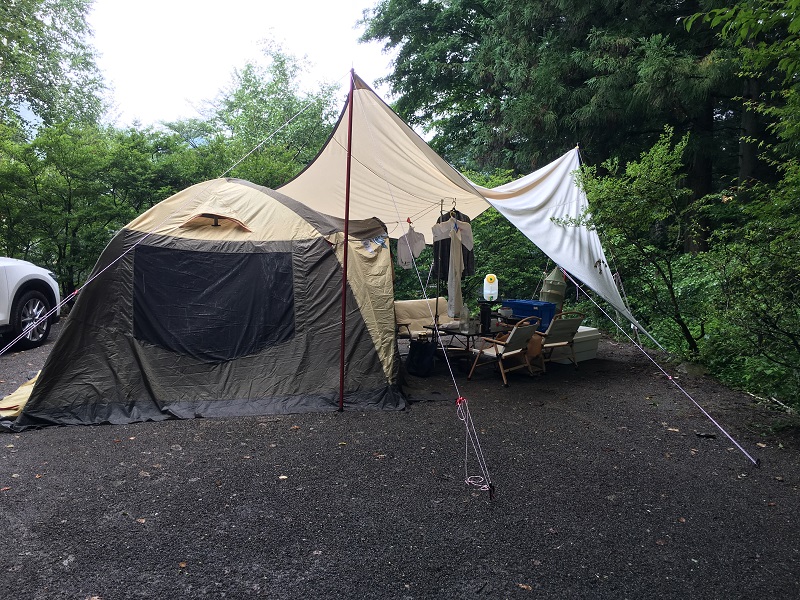 雨の日の簡単テント片付け 撤収方法とメンテナンスについて キャンプ沼の畔から