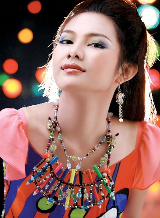 Sexy Myanmar ModelMay Nan Khaung