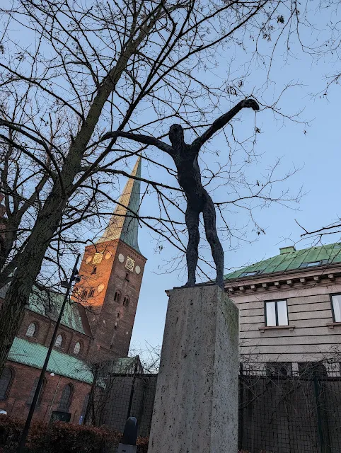 Diving sculpture in front of Aarhus Cathedral