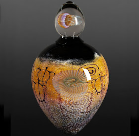 05-Nautilus-Richard-Satava-Glass-Blowing-and-Solid-Forms-with-3D-Shapes-www-designstack-co