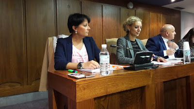 Las concejalas de Ciudadanos de Ponferrada, en un Pleno municipal.