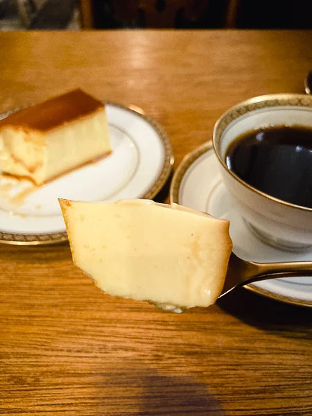 渋谷『喫茶サテラ』プリン