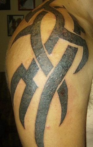 Simple Tribal Shoulder Tattoo