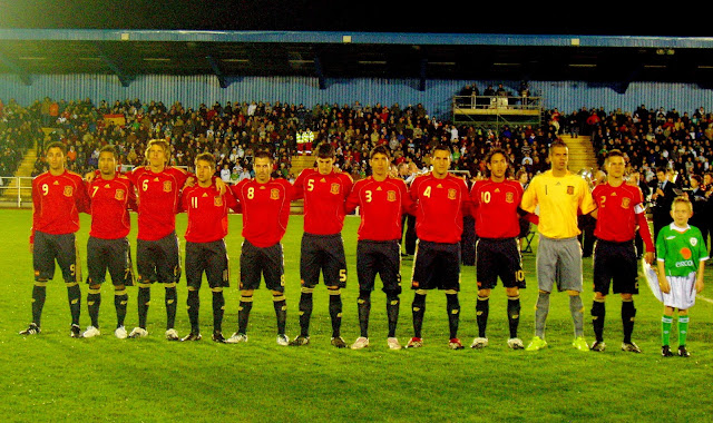 SELECCIÓN DE ESPAÑA SUB 21. Temporada 2008-09. Iván Bolado, Jeffren, Camacho, Jordi Alba, Marc Crosas, San José, José Ángel, Kiko Olivas, Parejo, Miño y Azpilicueta. SELECCIÓN DE IRLANDA SUB 21 2 SELECCIÓN DE ESPAÑA SUB 21 1 Viernes 27/03/2009. Partido amistoso. Wateford, Irlanda, Regional Sport Centre. GOLES: 1-0: 38’. O’Shea. 2-0: 57’, Judge. 2-1: 62’, Iván Bolado.