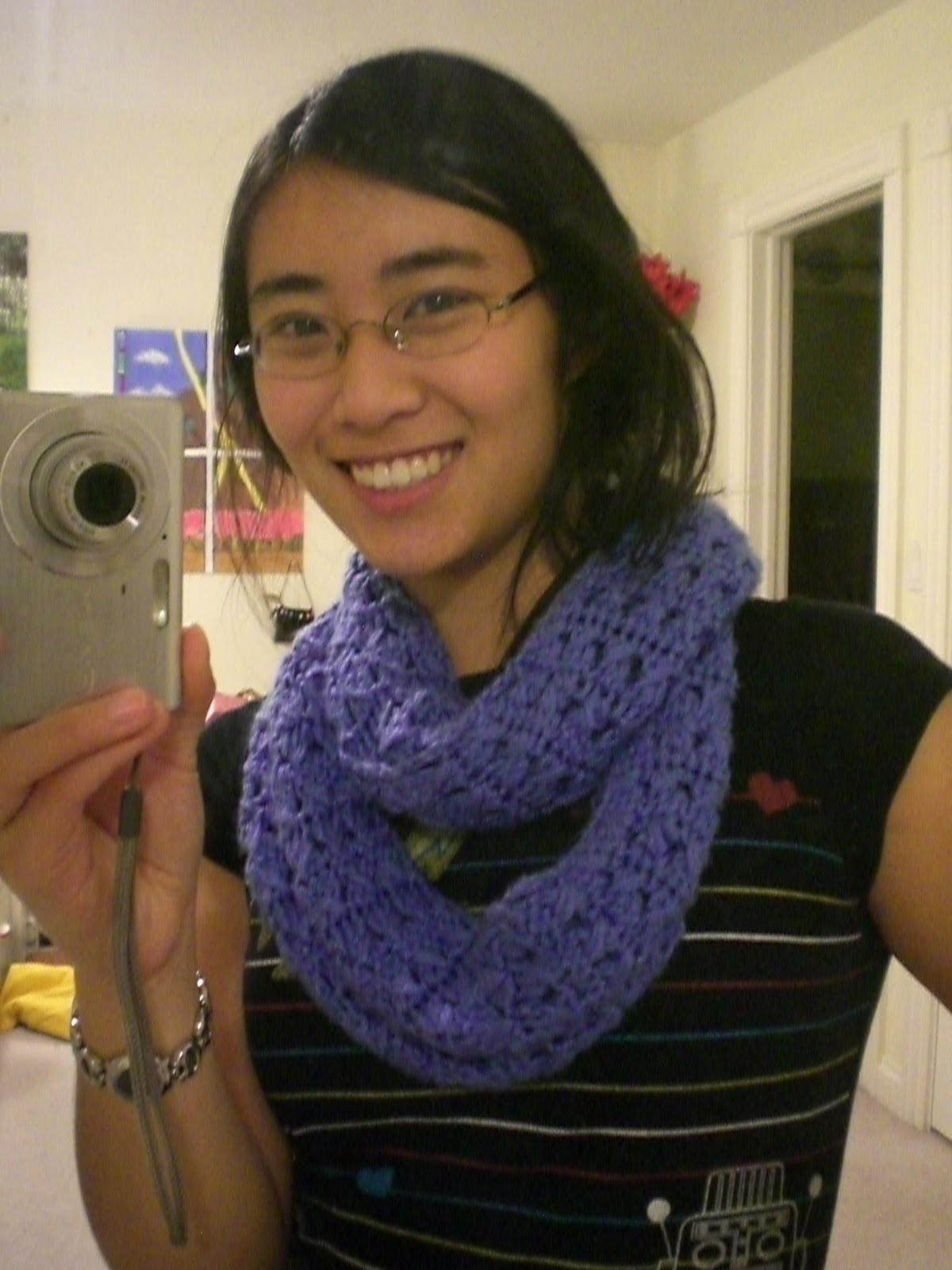 ... Stingy Stitcher: Blue infinity scarf: A Forever 21 knock-off, shhh