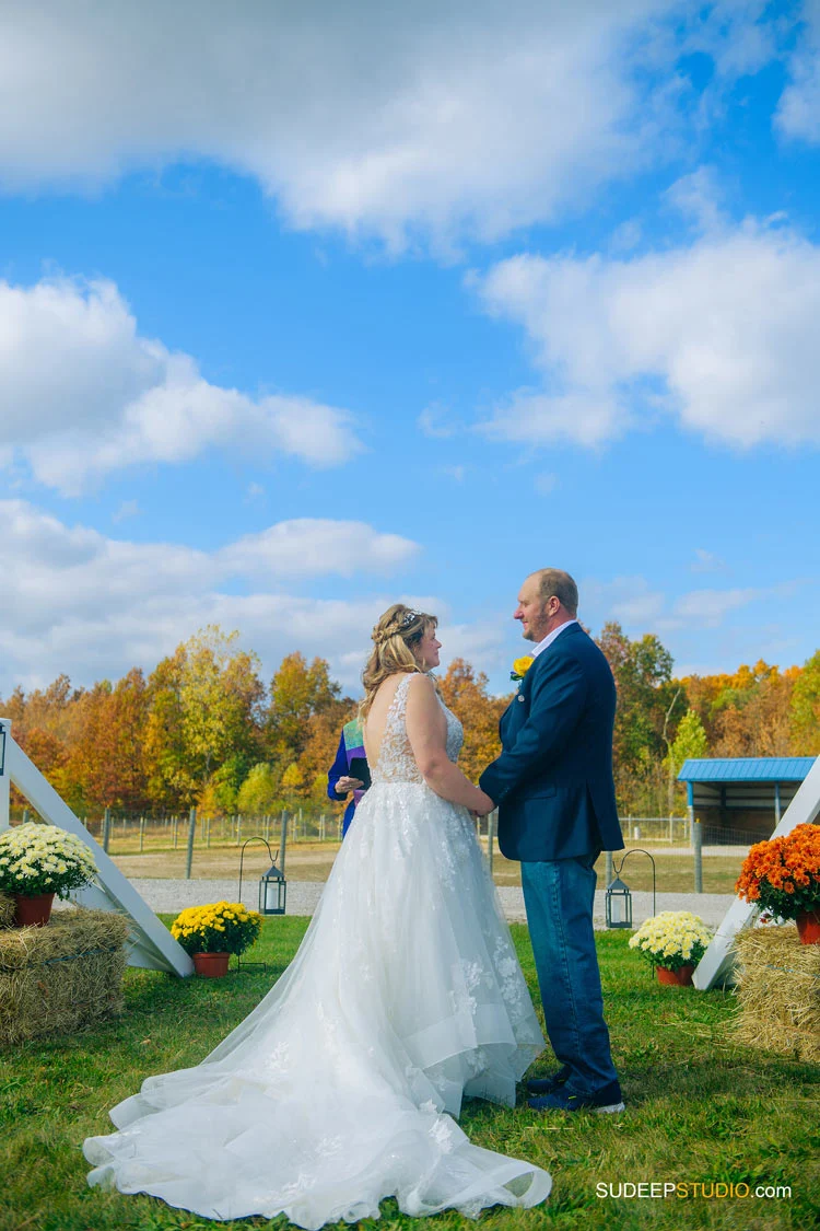 Horse Farm Barn Wedding Photography in Dexter Saline by SudeepStudio.com Ann Arbor Wedding Photographer