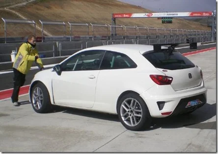 SEAT-Ibiza-SC-Trophy-Navarra_469x330