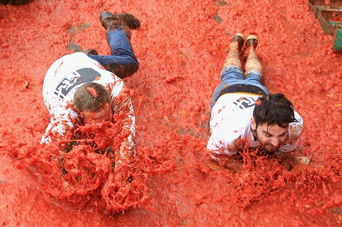 MTV-Tomato-Fight (7)