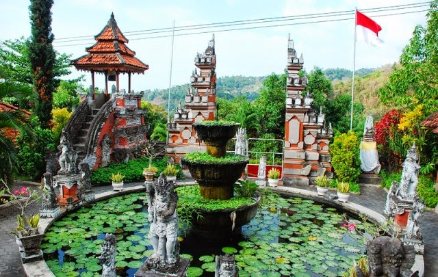 wisata bali Brahmavihara arama