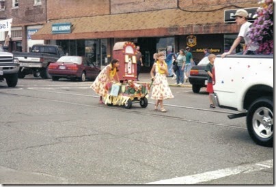 08 Kids Float in the Rainier Days in the Park Parade on July 8, 2000 08 Kids Float in the Rainier Days in the Park Parade on July 8, 2000