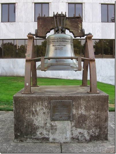 IMG_3379 Liberty Bell Replica at the Oregon State Capitol in Salem, Oregon on September 4, 2006