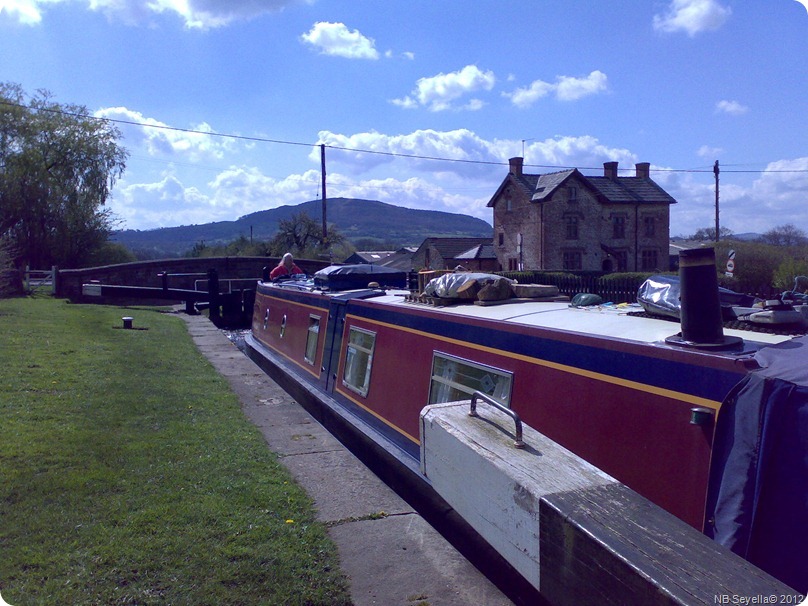 16042012252  L5, Wheatsheaf Fm