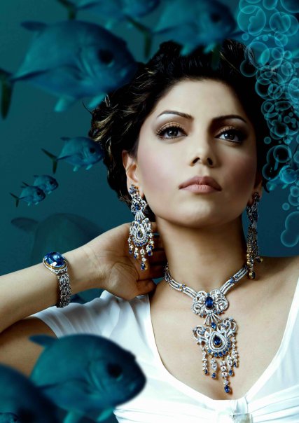 Pakistani Model and Singer Hadiqa Photo Gallery  stills