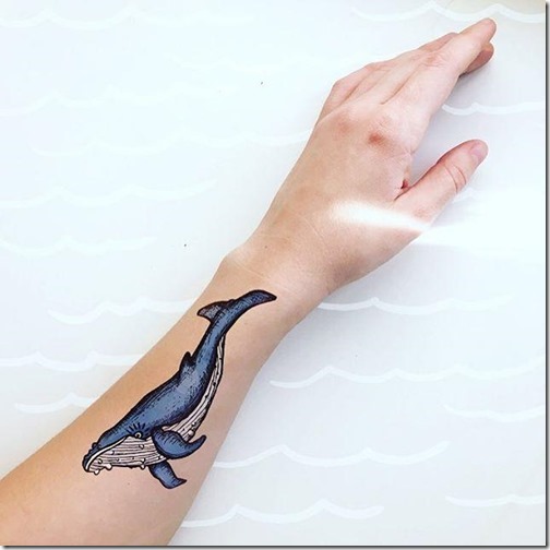 en_tonos_de_azul_en_el_brazo