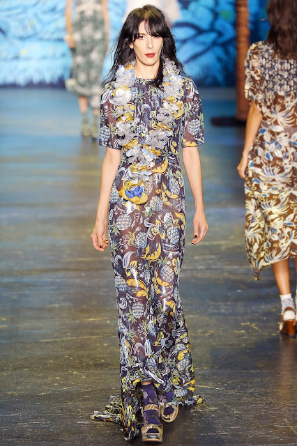 designer Anna Sui was inspired by  Tahiti and Honolulu  for his Spring Summer 16 collection