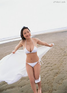 Saaya Irie Japanese girl sexy bikini on beach 1