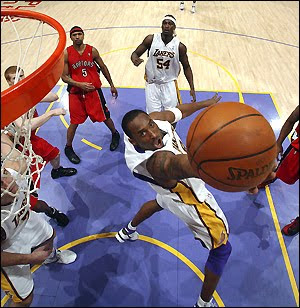 Kobe's Baseline Reverse Dunk