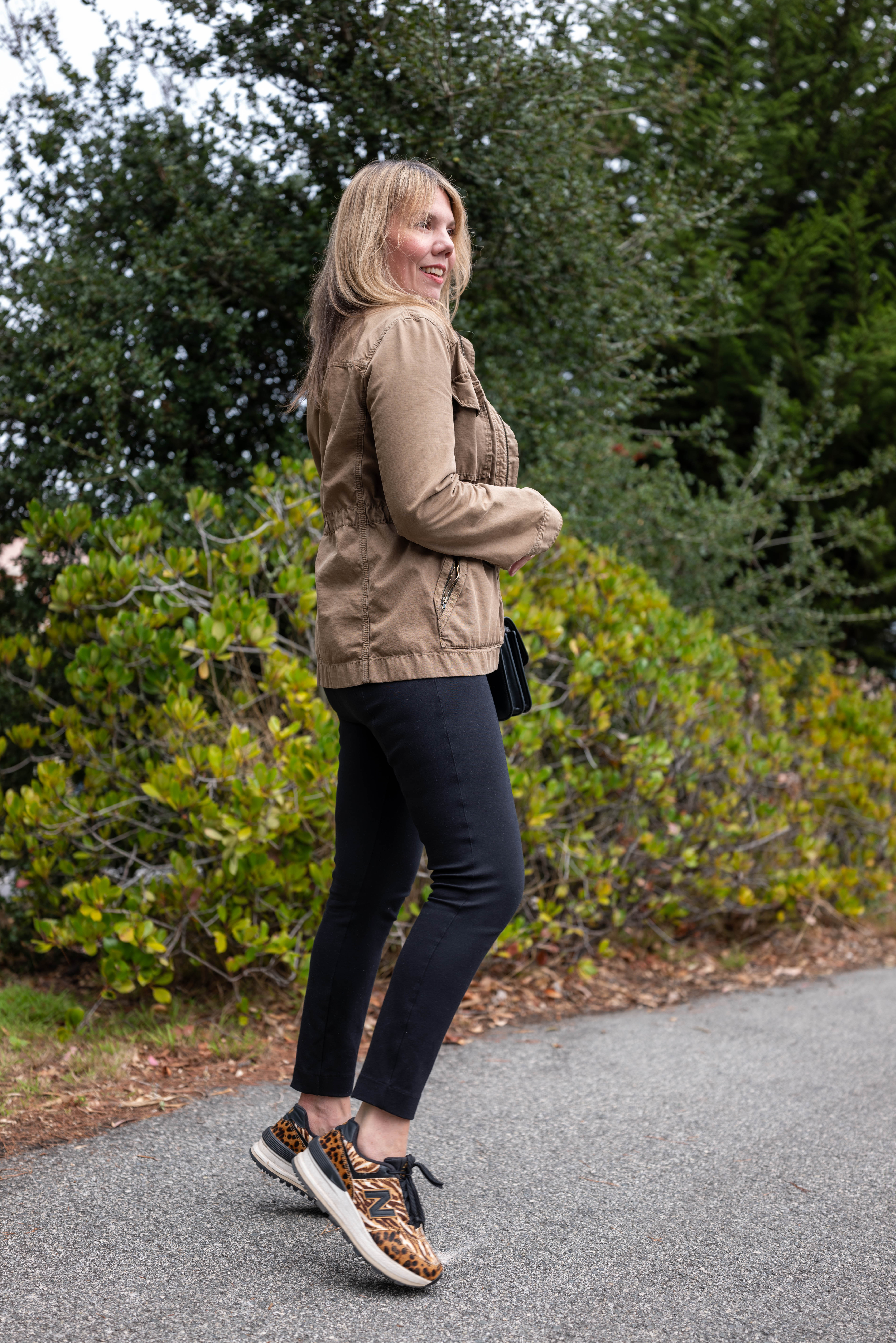 SPANX - Our Saturday checklist: ☀️Sunshine 😍Style 😄Smiles ❤️️Spanx  Backseam Skinny Our Backseam Skinny is machine-washable and pulls on for a  sophisticated look. Polish up your look without ever sacrificing comfort! # Spanx