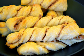 Featured Recipe | Cinnamon Pecan Biscuit Twists from Searching For Dessert #SecretRecipeClub #recipe