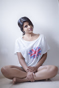 Actress Aishwarya Rajesh Photo shoot-thumbnail-7