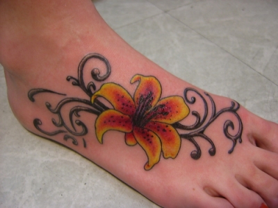 flower tattoos on foot