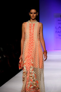 Lakme-Fashion-2013-Ranna-Gill