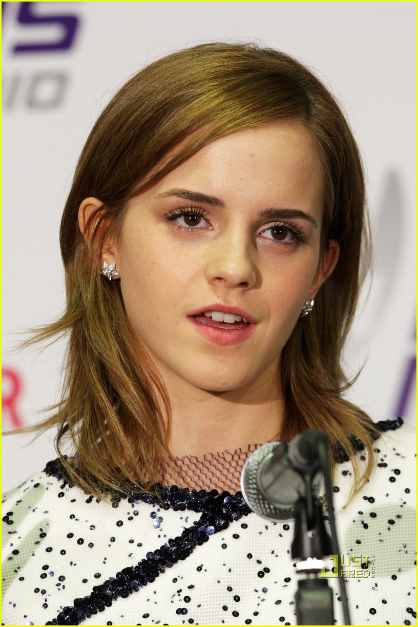 Emma Watson short hair