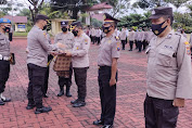 Kapolres Simalungun Sampaikan Ucapan Terima Kasih Saat Pimpin Korp Raport Kenaikan Pangkat Pengabdian Dan Pelepasan Purna Bakti