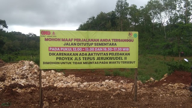 Percepat Pembangunan JJLS Di Gunungkidul ,Penghancuran Bukit Menggunakan Metode Blasting :Peledakan