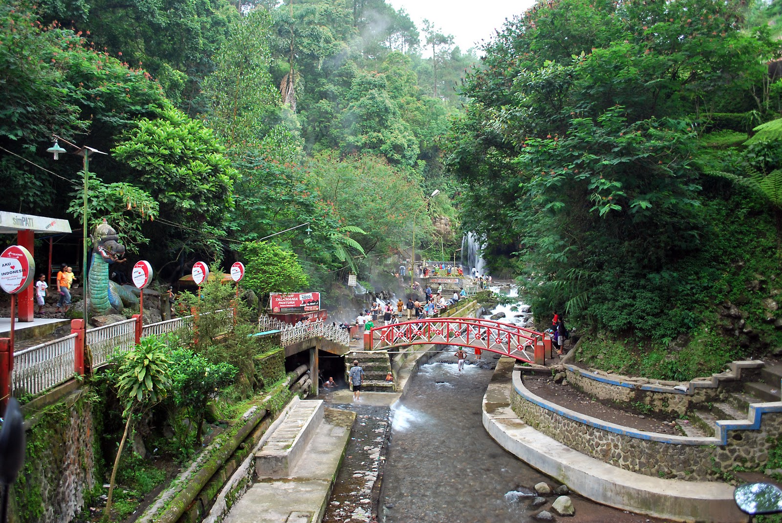 BELAJAR MENULIS DAN FOTOGRAFI TAMAN WISATA GUCI TEGAL