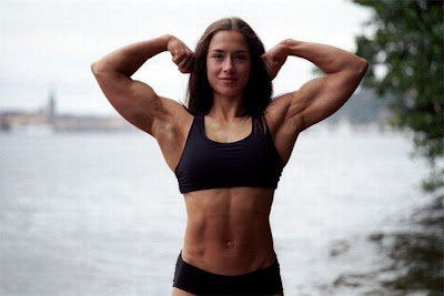 female bodybuilder