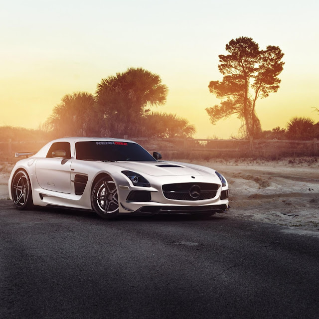 Mercedes-Benz SLS Black Series Desktop Wallpaper