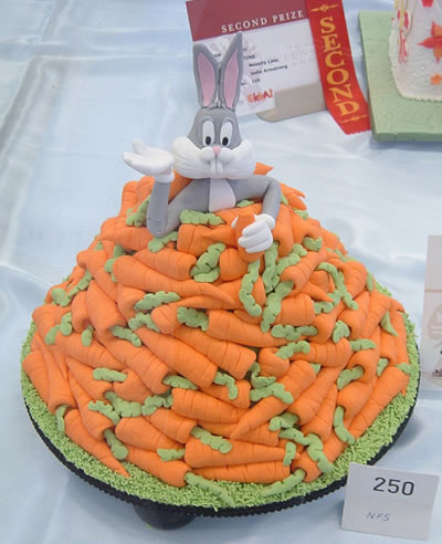 Bugs Bunny Faux-Carrot cake