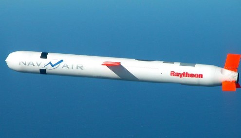 Raytheon Makes 111 New Block V Tomahawk Missiles Equipped with GPS and Terrain Guidance Systems