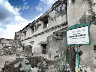 "pulo kenanga - pulau buatan tertinggi taman sari"