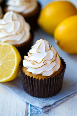 meringue lemon cupcake