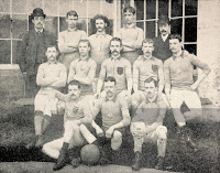 📸BLACKBURN OLYMPIC FOOTBALL CLUB 📆Temporada 1882-83. ⬆️W. Bramham (secretario), George Wilson, Thomas Dewhurst, Thomas Hacking, James T. Ward, A. Astley (tesorero). ➡️James Costley, Jack Hunter, John Yates, William Astley. ⬇️Thomas Gibson, Albert Warburton (capitán), Alfred Matthews. BLACKBURN OLYMPIC F. C. 2 🆚 OLD ETONIANS A. F. C. 1 Sábado 31/03/1883. 12ª Football Association Challenge Cup, final. Londres, Inglaterra, Kennington Oval: 8.000 espectadores. GOLES: ⚽0-1: Harry Goodhart. ⚽1-1: Alfred Matthews. ⚽2-1: 107’, James Costley.