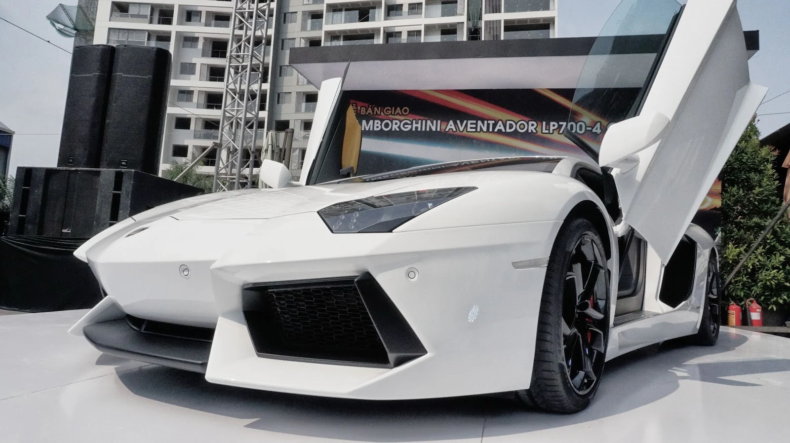 Siêu xe Lamborghini Aventador LP700-4