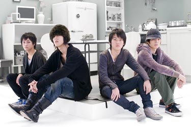 Radwimps ラッドウィンプス アルトコロニーの定理 Emiミュージック ジャパン 比較 矢部一人のブログ Radwimps ラッドウィンプス アルトコロニーの定理 Emiミュージック ジャパン 比較 矢部一人のブログ