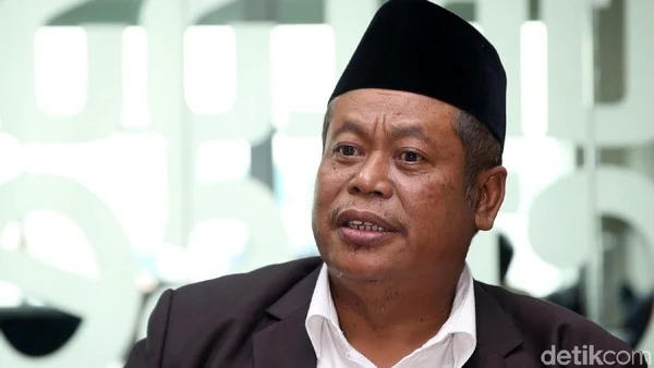 Polemik Ustaz Khalid Larang Nyanyi Indonesia Raya, PBNU Minta Umat Tahan Diri